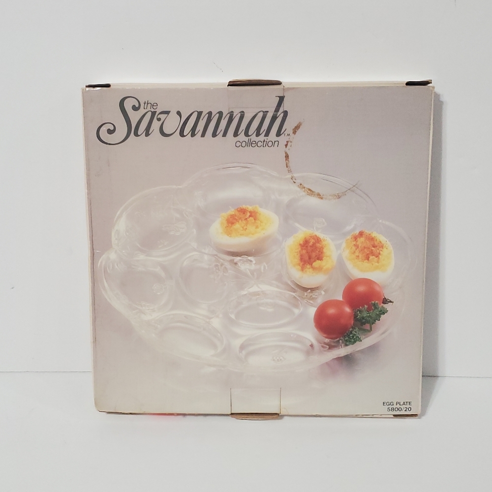 - Vintage The Savannah Collection Essentials By Toscany Egg Plate 5800/20